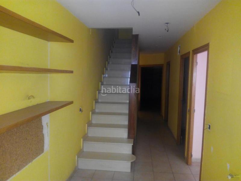 Foto 7c36c9c3-0a5e-4223-99f3-0b6f703b6281. Casa pareada solvia inmobiliaria chalet adosado en Miralcamp