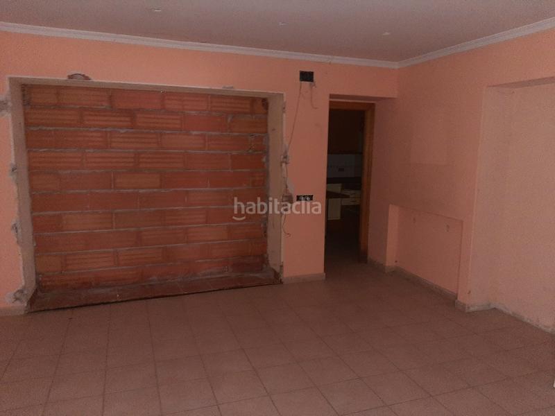 Foto ba2fb2cf-6617-40af-9747-0d8fea98be71. Casa pareada solvia inmobiliaria chalet adosado en Miralcamp
