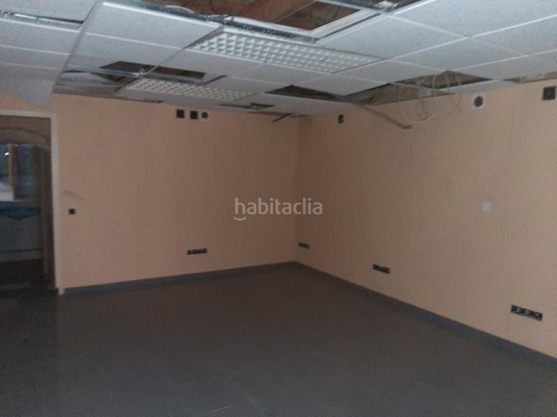 Foto c27cd0f6-542d-4835-ab21-d5e3e9564a1e. Casa pareada solvia inmobiliaria chalet adosado en Miralcamp