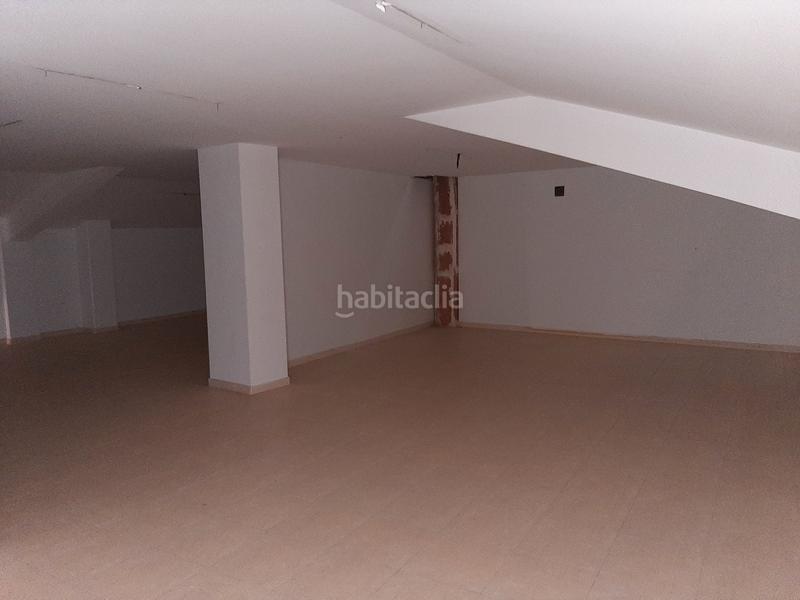 Foto c8ee9d55-7857-4cd3-82f7-d6dbbdf96d47. Casa pareada solvia inmobiliaria chalet adosado en Miralcamp