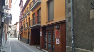 Local Comercial  Querol. Solvia inmobiliaria  locales puigcerdà