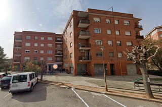 Pis  C/ sant josep. Solvia inmobiliaria  piso ripollet