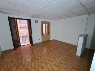 Casa aparellada  Mig. Solvia inmobiliaria  chalet adosado tremp