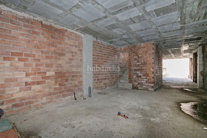 Foto 4209e971-cb2a-4d08-a3c5-86883dda354e. Edificio solvia inmobiliaria en construccion en Centre Rubí