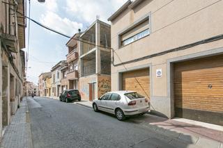Gebäude  C/ sant gaieta. Solvia inmobiliaria  en construccion rubí