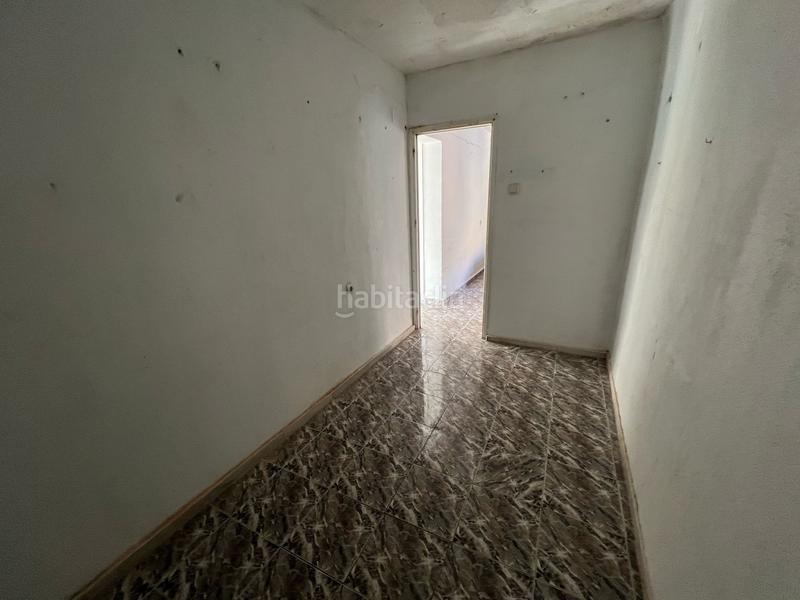 Foto a09a8fc2-40b0-4f71-a7bc-4903ce752b71. Piso solvia inmobiliaria piso en La Chanca - Pescadería Almería