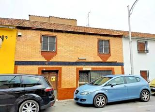 Casa aparellada  Batan. Solvia inmobiliaria  chalet adosado pinos puente