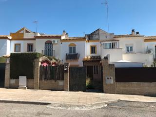 Casa aparellada  Lope de vega. Solvia inmobiliaria  chalet adosado sanlúcar la mayor