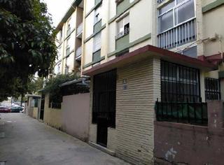 Piso  Escuadra. Solvia inmobiliaria  piso sevilla