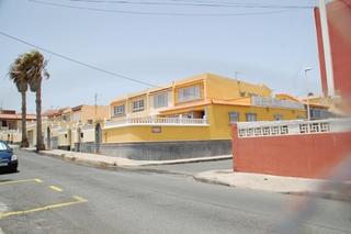 Casa aparellada  Torriani. Solvia inmobiliaria  chalet adosado telde