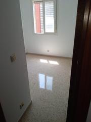 Pis  Omnium cultural (l). Solvia inmobiliaria  piso vic