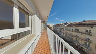 Pis  C/sant martí de tous. Solvia inmobiliaria  piso igualada