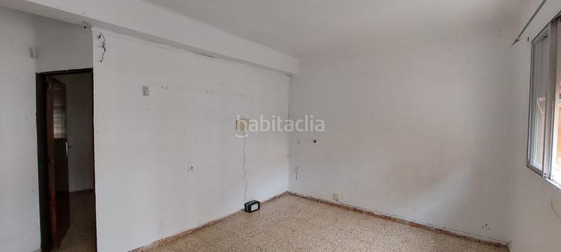 Foto b2d32303-6910-493e-8efa-2fac0231486e. Pis a Los Pájaros Sevilla