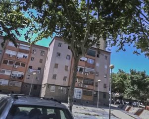 Pis  C/ alfons xii. Solvia inmobiliaria  piso badalona