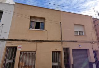 Maison jumelée  Ramon berenguer iv. Solvia inmobiliaria  chalet adosado barberà del vallès