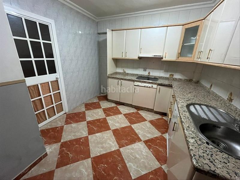 Foto 4b4efa62-3542-4c0d-9af5-a9a8a30c594f. Maison jumelée dans Palmete Sevilla