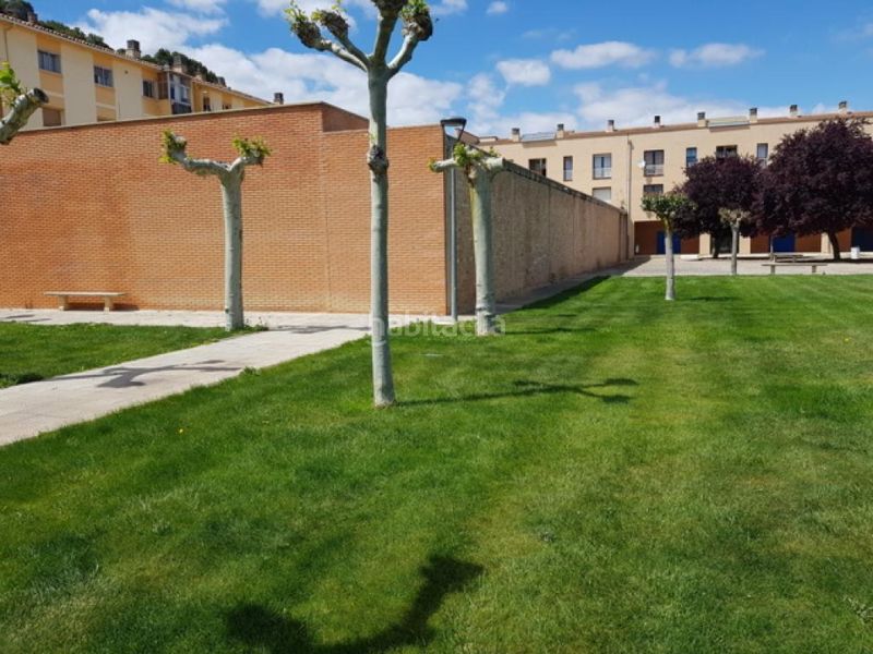Foto 4c02ff7d-8038-42d4-bc9e-91ea52003b65. Local comercial a Falces