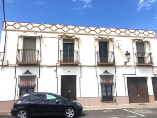 Chalet  C/ marqués de la vega. Solvia inmobiliaria  casa puebla de la calzada