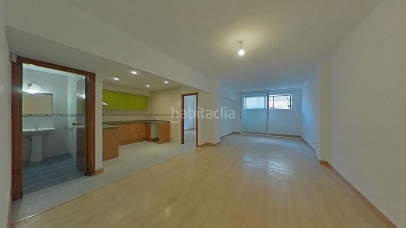 Foto ac45bfc9-491f-4f1d-9a4c-624b565e7f9e. Pis a Peramàs Mataró