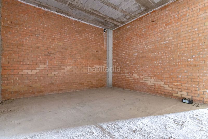 Foto d3dc06f9-c596-4299-b834-c48294b7887e. Local comercial a Balàfia Lleida