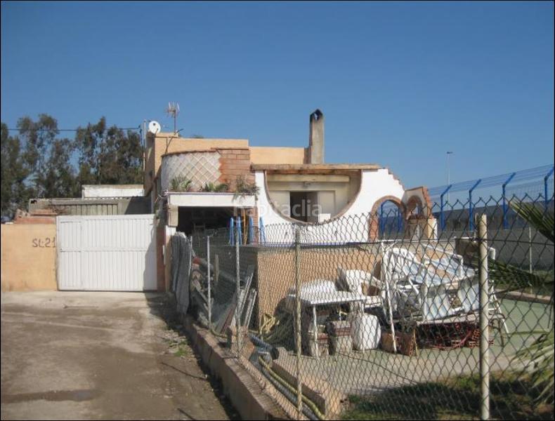 Foto a6c1d057-b2b9-4cf6-92cf-775c828952d7. Xalet a El Grao Castellón de la Plana