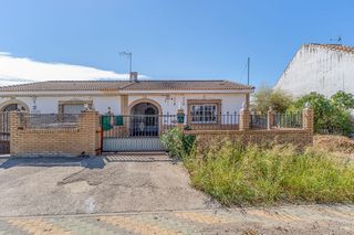 Casa aparellada  Cm veredón de los frailes. Solvia inmobiliaria  chalet adosado córdoba