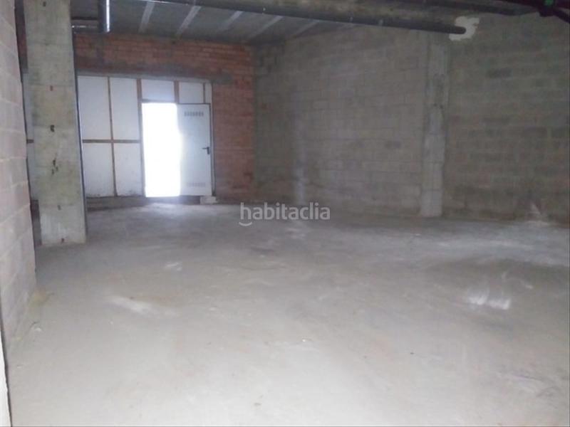 Foto 595c4b42-34af-41ed-9ccb-7565af714e72. Locale commerciale in Salceda de Caselas