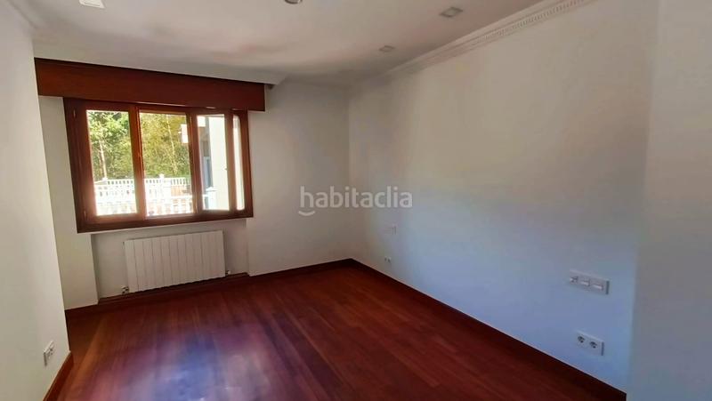Foto e1f6446e-1b94-4f27-8676-7cb216db7037. Casa aparellada amb calefacció piscina a Otañes-Talledo Castro - Urdiales