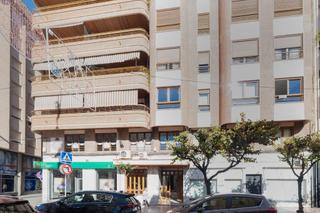 Locale commerciale in PADRE MANJON