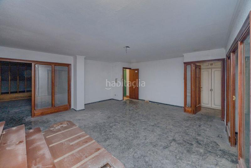 Foto 187b31c5-7547-480f-94bd-8d09237a5c52. Geschäftsraum in Plaza de Toros-Avenida Chapí-Trinquete Elda