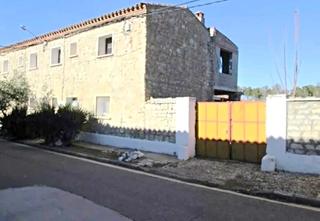 Xalet  Pio xii. Solvia inmobiliaria  chalet independiente sariñena