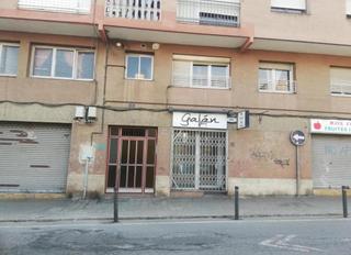 Local commercial  Bateria. Solvia inmobiliaria  locales montcada i reixac