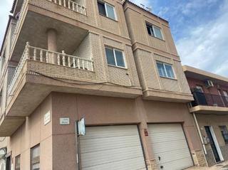 Piso  Enix. Solvia inmobiliaria  piso vícar