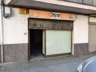 Local Comercial  C/ calderon de la barca. Solvia inmobiliaria  locales badalona