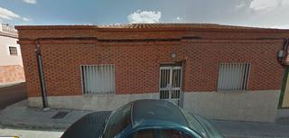 Casa aparellada  Benefica. Solvia inmobiliaria  chalet adosado puertollano