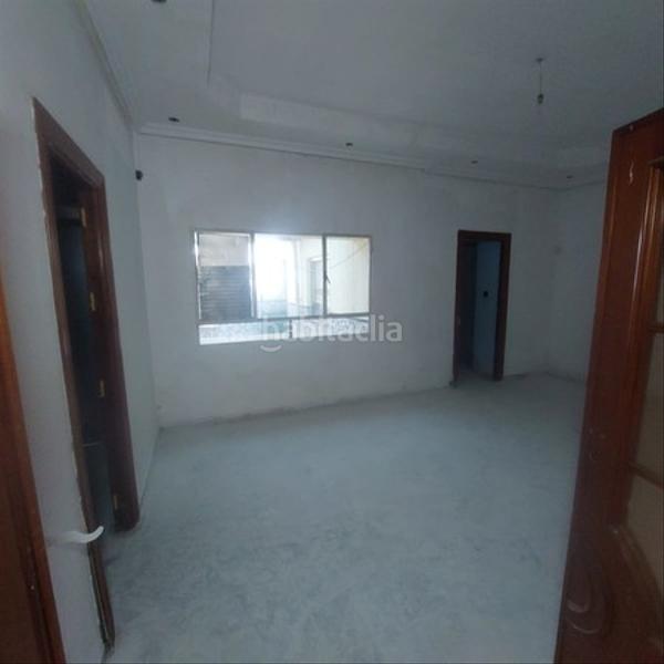 Foto fe572a6c-05a7-402c-b7a3-5470f9589494. Casa pareada solvia inmobiliaria chalet adosado en Puertollano