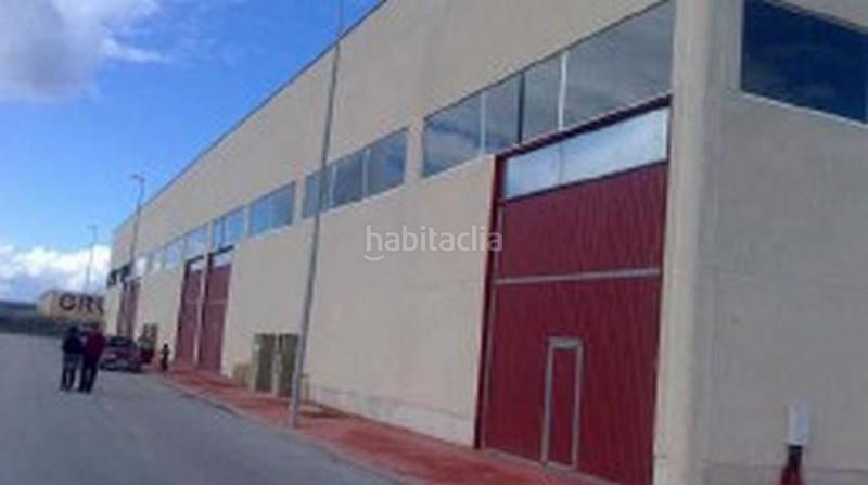 Foto 042c29a3-8737-4517-be1b-ba1604c8034d. Bâtiment à usage industriel dans Burguillos