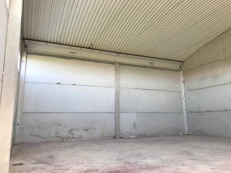 Foto f6952be0-e186-46eb-ad8d-b22bb2c51d1f. Bâtiment à usage industriel dans Burguillos