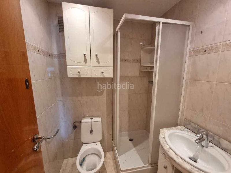 Foto a1b36c50-3000-4052-a105-5122e3783c54. Pis amb calefacció aparcament a Eixample Sabadell