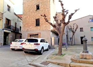 Casa aparellada  Ravalet. Solvia inmobiliaria  chalet adosado calaf
