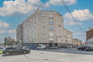 Appartement  C/ sevilla. Solvia inmobiliaria  piso terrassa