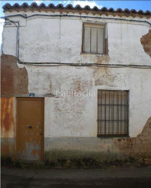 Foto 0f7ff7bf-f25c-40f7-a951-9fb4193548c7. Casa aparellada a Manganeses de la Lampreana