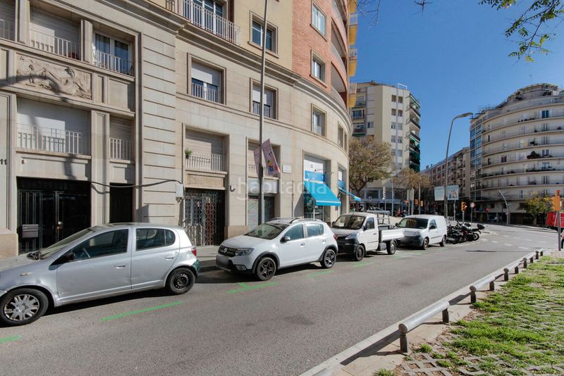 Foto 429f1430-6c1f-4465-8f5c-82c0daa24eb8. Local comercial a La Salut Barcelona