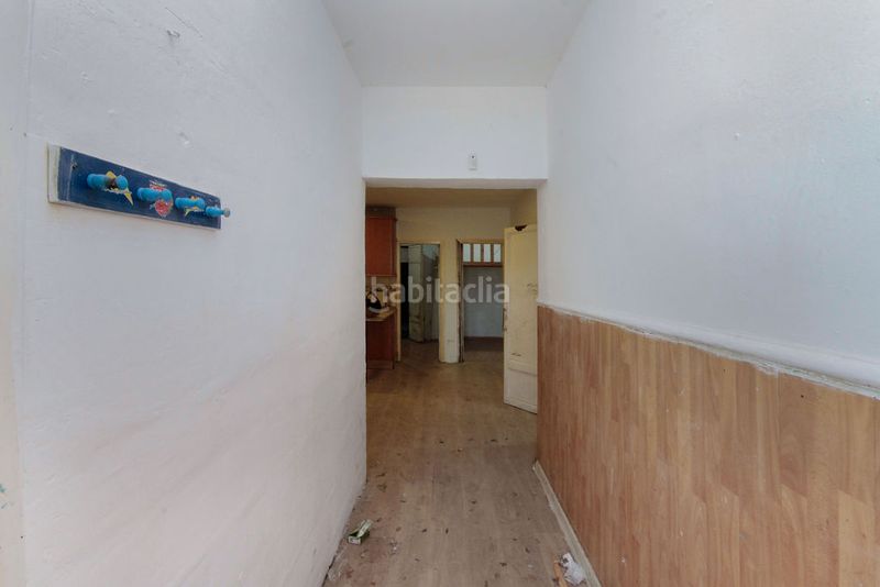 Foto 5b1db795-0363-446c-9c3b-3dd836d78cd8. Local comercial a La Salut Barcelona