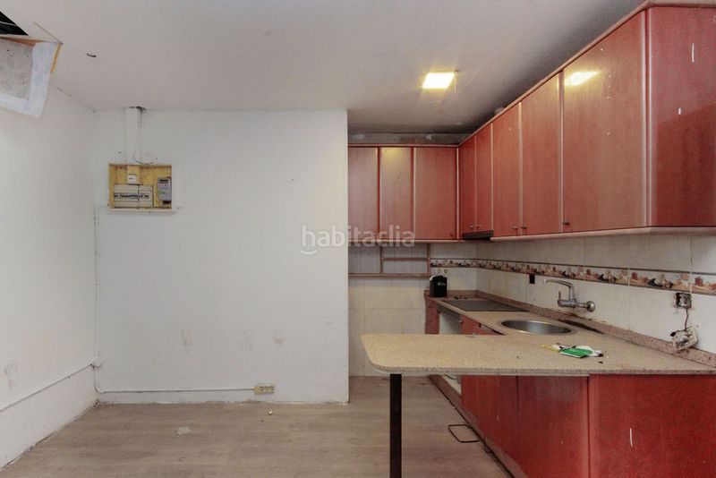 Foto 8822fea6-dd4d-4794-aa4a-841682566180. Local comercial a La Salut Barcelona