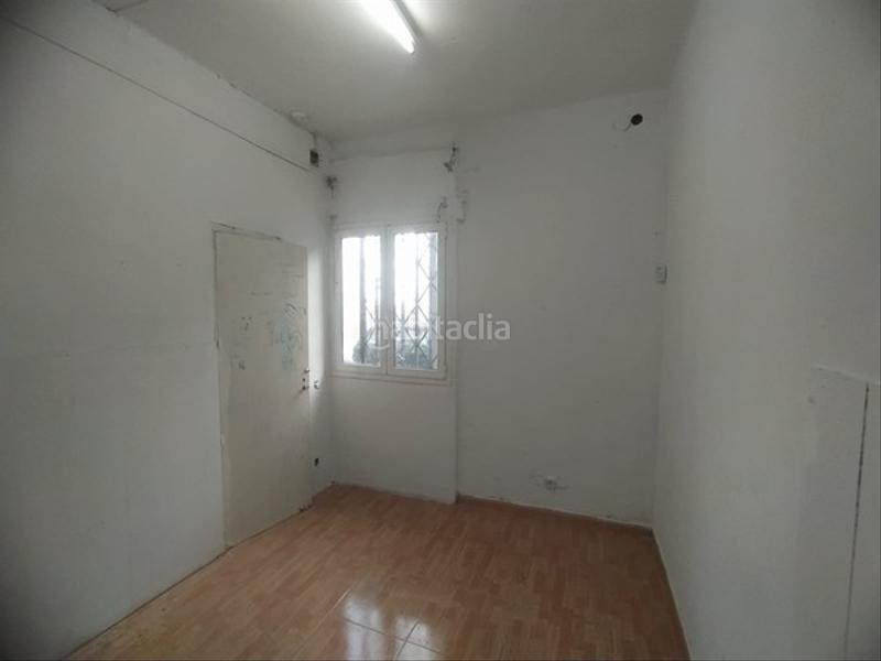 Foto f564c538-94ad-42af-ac25-58eea3d1d5ab. Business premise in La Salut Barcelona