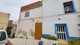 Casa aparellada  Poniente. Solvia inmobiliaria  chalet adosado requena