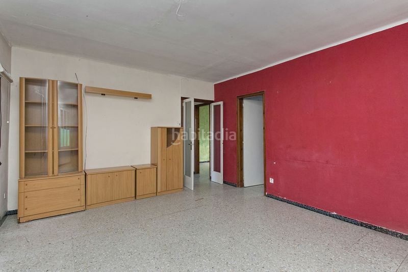 Foto 331f4217-8ee3-4402-a10f-f77e1511965b. Xalet amb piscina a Masquefa