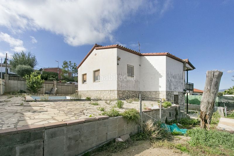 Foto c20047f8-c4bd-4fcc-97fe-0506da291fb6. Xalet amb piscina a Masquefa