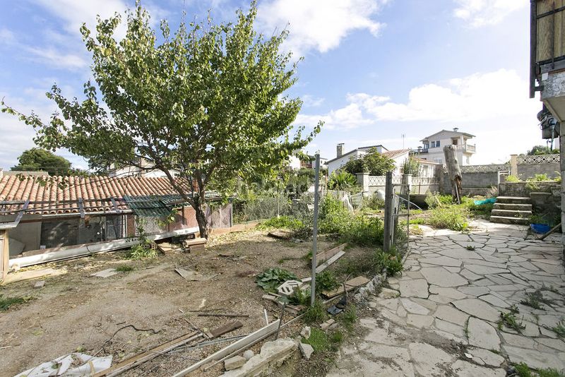 Foto e53f86f5-abc2-47bb-83f3-d5b98e24a680. Xalet amb piscina a Masquefa